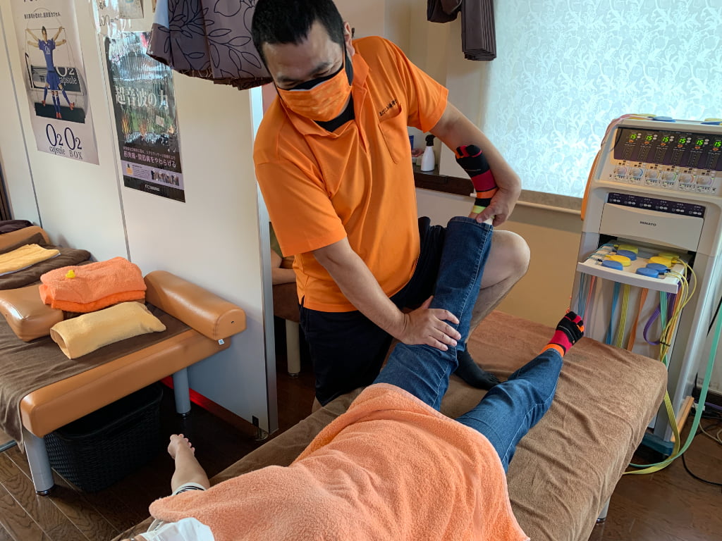 まごころ接骨鍼灸院　施術光景２